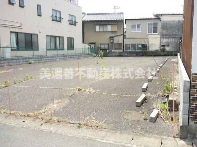 ５６９１１　岐阜市白菊町土地の外観