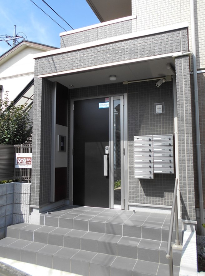 ローズガーデン府中のエントランス