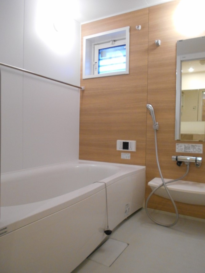 ローズガーデン府中の浴室