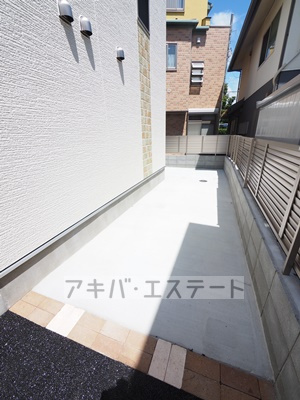【その他共用部分】 | ボナール北千住 | 駐輪場♪空いているスペースに停めれます☆同一仕様写真