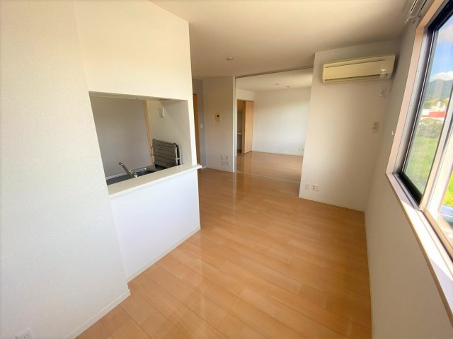 シャルムナイトウ　Ｂ棟の居間・リビング