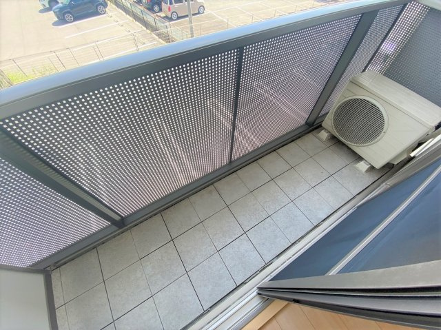 シャルムナイトウ　Ｂ棟のバルコニー