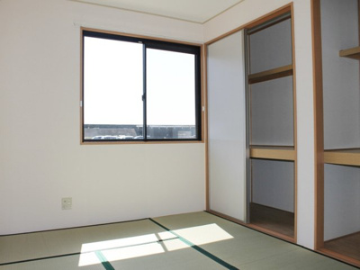 【和室】 | Ocean Court 1 | ※同物件、別のお部屋の写真です。設備は現況に従います。
