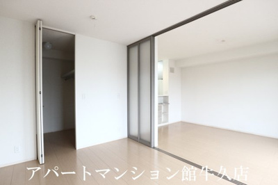 【洋室】 | プリマベーラ