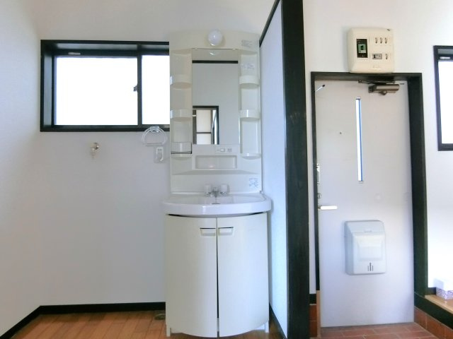 第二あそうコーポの独立洗面台