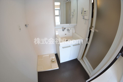 【独立洗面台】 | ＧＡＬＬＥＲＹ谷町 | 独立洗面化粧台が付いています