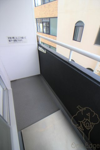 中崎町ハイツのバルコニー