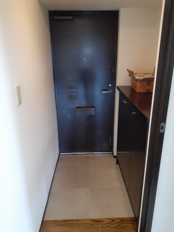 ルネ東松山の玄関|収納もある玄関です