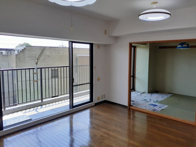 ルネ東松山の居間・リビング|ゆったり過ごせるリビングです