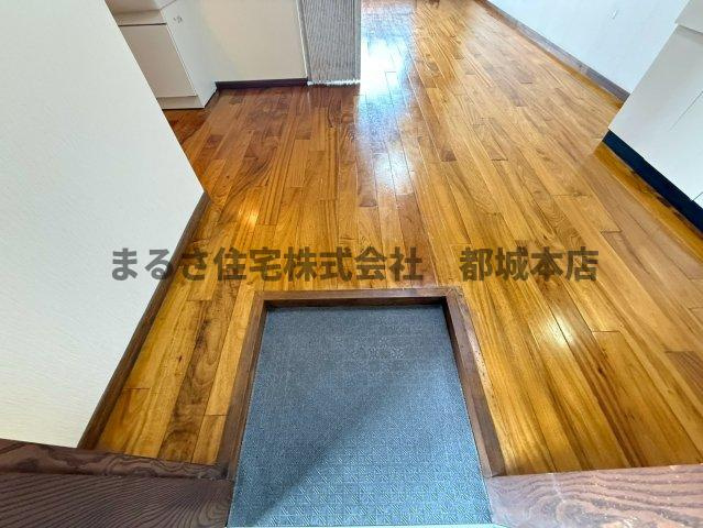 クレス中村の玄関