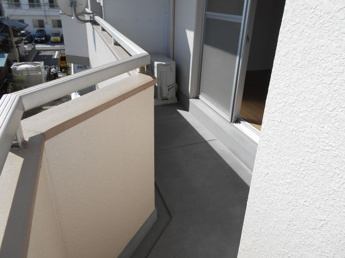 【バルコニー】