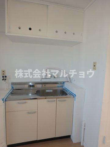 ヴィラナリー田辺　2のキッチン|コンパクトなキッチンで掃除もラクラク