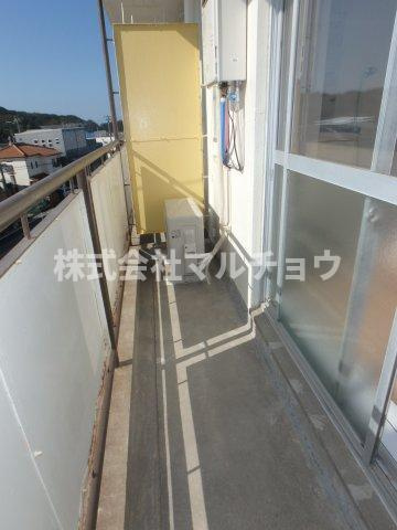 ヴィラナリー田辺　2のバルコニー|開放的で明るい空間を演出してくれるバルコニーです