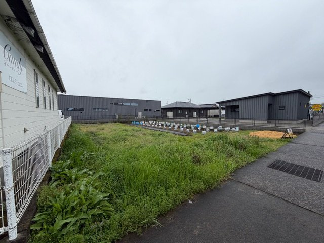 北諸県郡三股町五本松の売地の外観