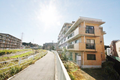 【外観】 | ライオンズマンション小机第５ | ライオンズマンション小机第５