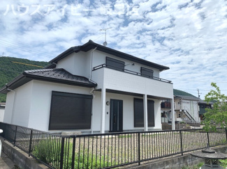 【外観】 | 岐阜市日野南　リフォーム済み中古住宅　敷地広々91坪！お車スペース3台可能　南側にお庭スペースあり