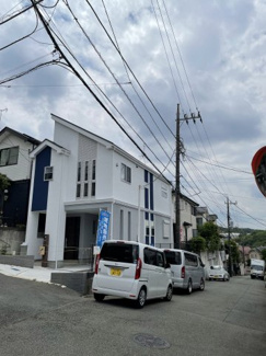 【前面道路含む現地写真】 | 前面道路含む現地写真です