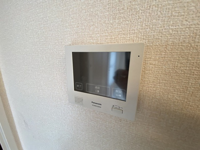 【セキュリティ】 | デスモスペース | 防犯対策に有効なカメラ付きインターホン！突然の来客にもバッチリ対応できちゃいます☆