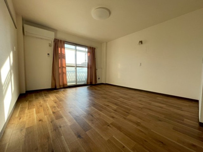 【洋室】 | Four Season | ※同建物同型別のお部屋