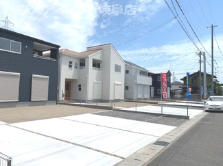 【外観】 | 北方町芝原　新築建売全4棟　残り2棟　南道路につき日当り良好♪お車スペース並列3台可能！耐震等級3