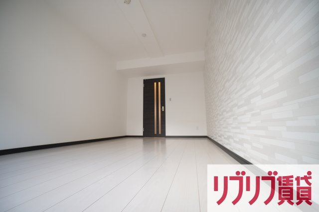 フォルセーヌ本千葉の居間・リビング