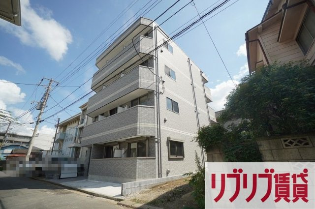 フォルセーヌ本千葉の外観