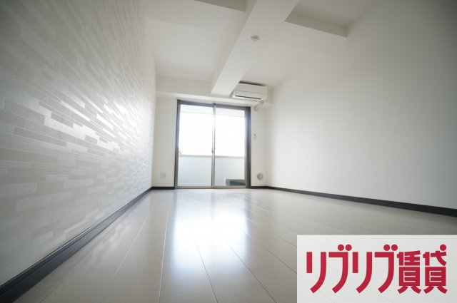 フォルセーヌ本千葉の居間・リビング