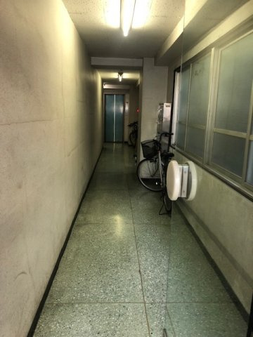 北村ビルのロビー