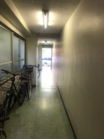 北村ビルのロビー