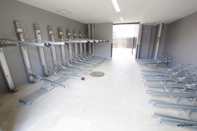 スプランディッド天王寺DUE 仲介手数料無料の駐車場