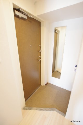 エスグランデ難波サウス　仲介手数料無料の玄関