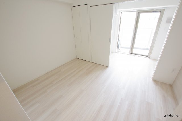 エスグランデ難波サウス　仲介手数料無料の居間・リビング