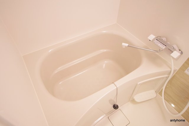 エスグランデ難波サウス　仲介手数料無料の浴室