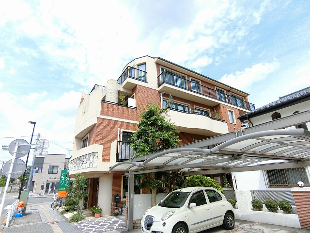 石田ビルの外観