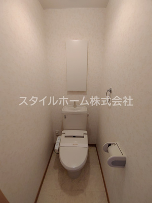 【トイレ】 | ライフパークユニゾン | 落ち着いた色調のトイレです