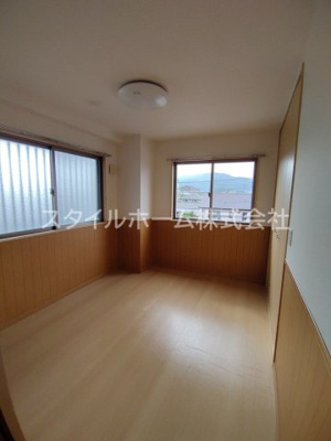 【寝室】 | ライフパークユニゾン | 落ち着いた色調の寝室です