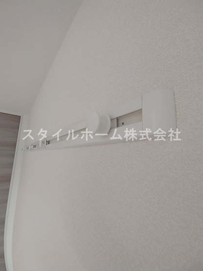 【設備】 | ラフィネ | ハンガー等はこちらへ。