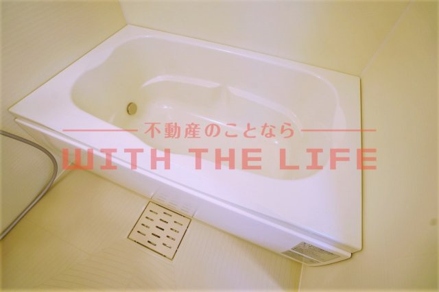 ソレイユ【キャッシュバック対象物件】の浴室|コンパクトで使いやすいお風呂です