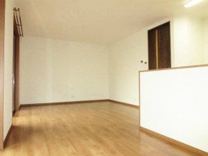 【居間・リビング】 | クレール出水 | 退去前のため現況を優先します