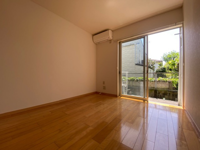 【寝室】 | パティオ三宿