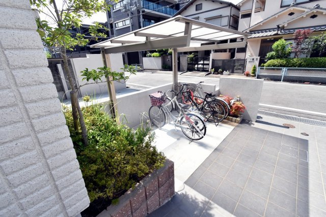 フレーズ若草のその他|自転車置き場