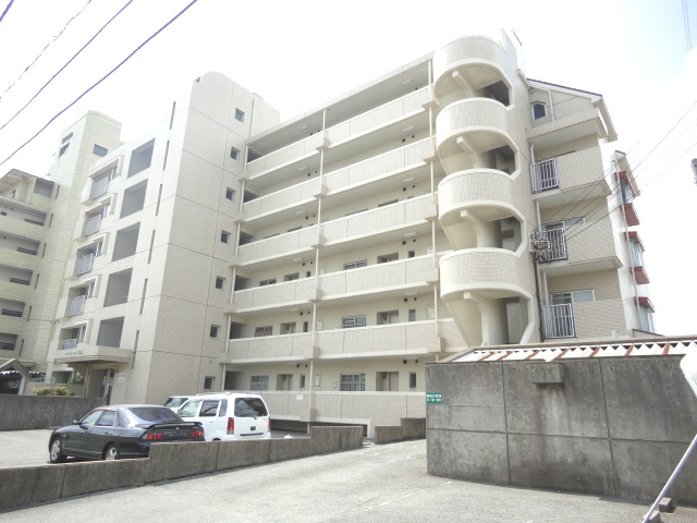 レジデンス鸞鳳の外観