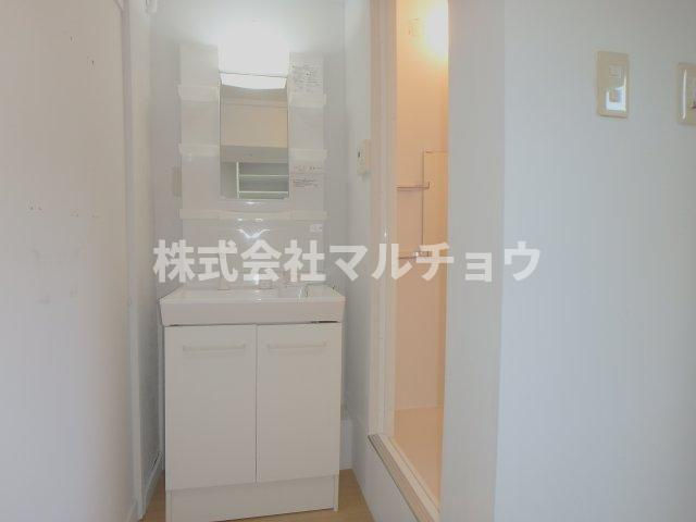 ヴィラナリー中辺路の独立洗面台|独立洗面台、朝の身支度には欠かせません