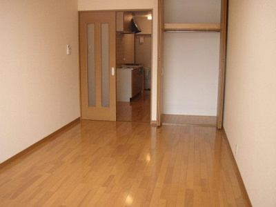 【居間・リビング】 | プリエール・ケイ・エム | ゆったり過ごせる居間です