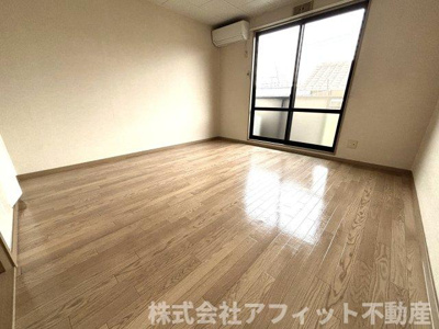 【居間・リビング】 | 旭ビーライン | 洋室8帖