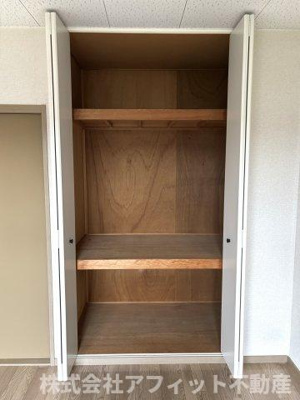 【収納】 | 旭ビーライン | 洋室8帖の収納