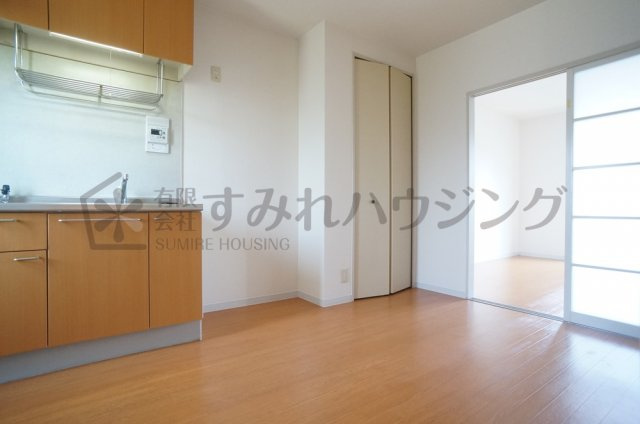 セントポーリア鴻池の居間・リビング