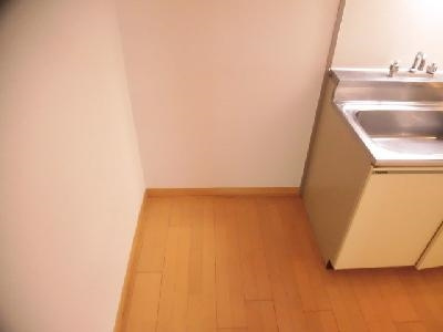 第一パールハイツ上杉のその他|冷蔵庫設置スペース