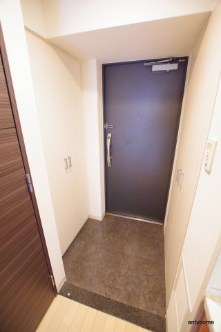 エスリード福島第５　仲介手数料無料の玄関