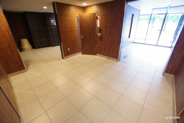 エスリード福島第５　仲介手数料無料のロビー